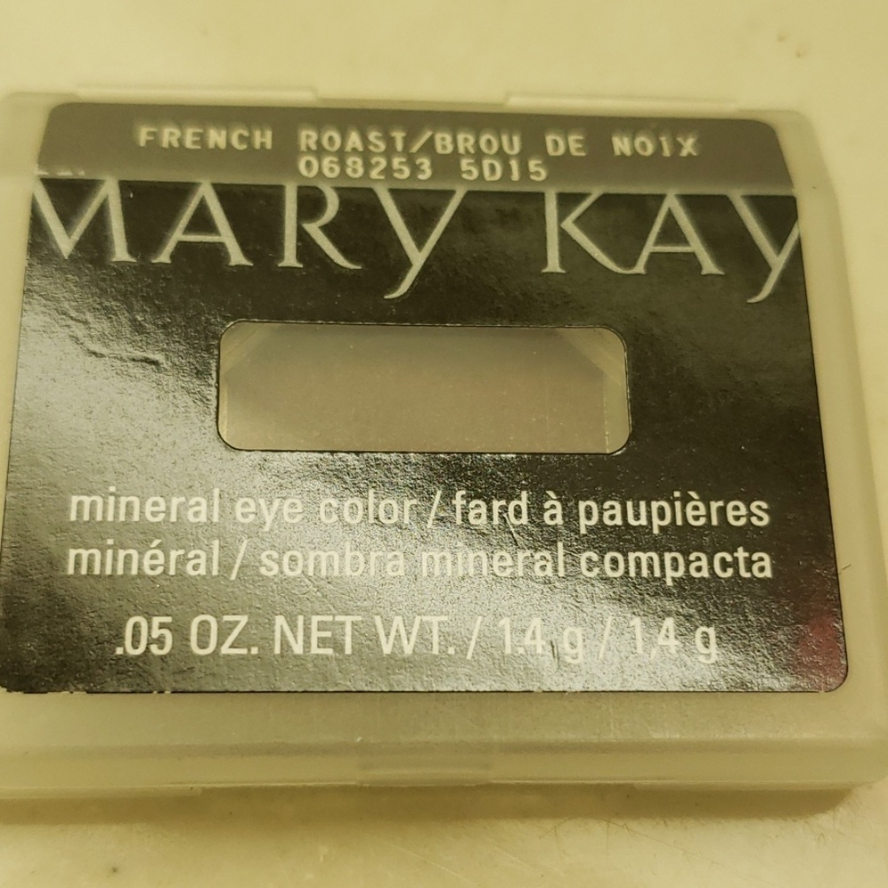 Mineral eye wear